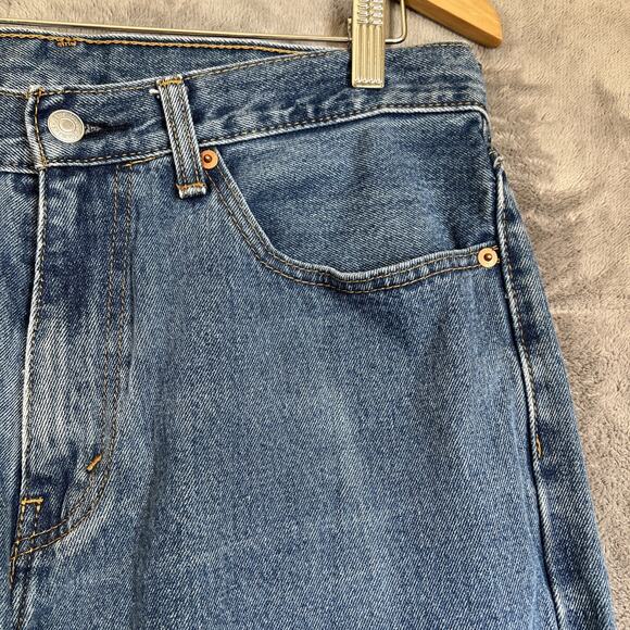 Levis 505 Jeans Men 34x34 Blue Medium Straight Relaxed Cotton Fade 31" Inseam - Picture 6 of 12